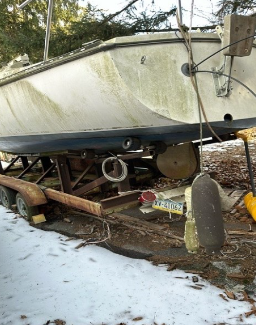 Mast Down, Junk Sailboat on Land