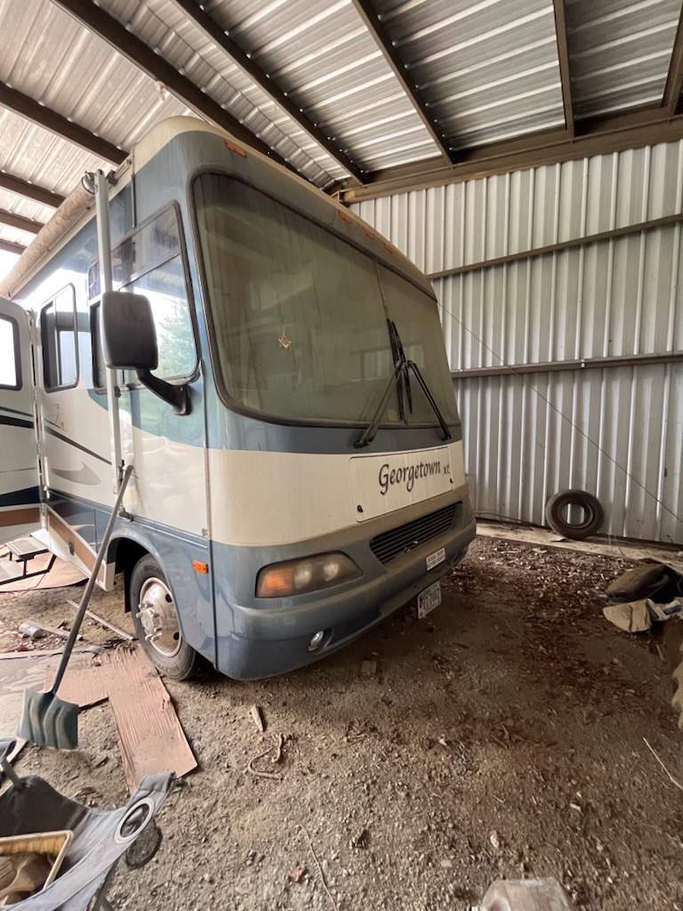 Junk Motorhome Towing Disposal