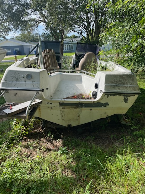 Get Rid of Your Old Boat in St. Petersburg, Florida
