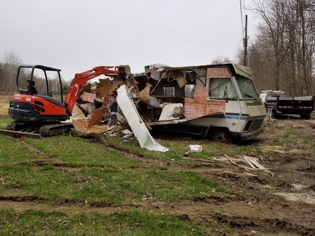 RV Removal Near Alabama: How to Get a Junk RV Off Your Property Without the Stress