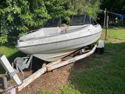St. Petersburg, Florida Derelict Boat Pickup