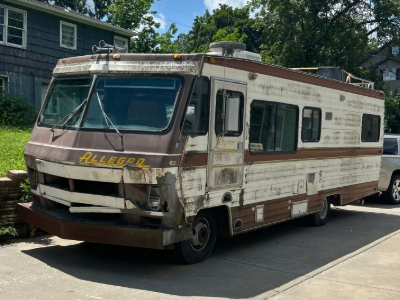 Bonner Springs, Kansas RV Junkers