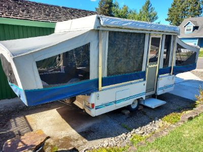 Oregon Old RV Pickup
